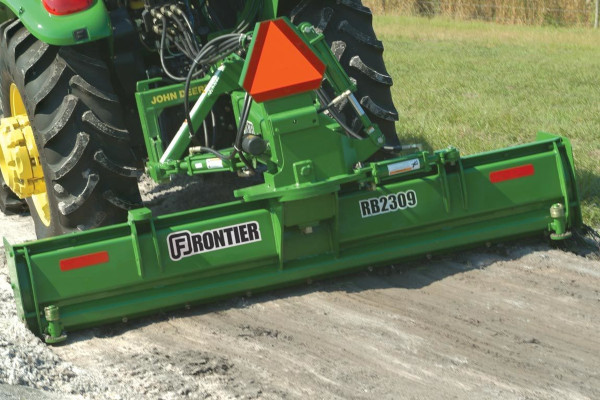 John Deere Frontier™ Rear Blades » Taylor & Messick, Delaware