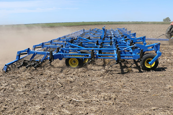 Landoll | 9600 Series Field Cultivator | Model 9650FH-38